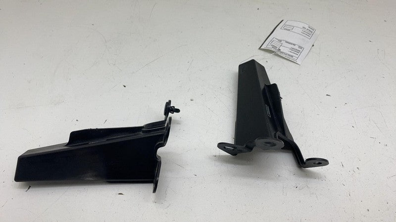 105540500B ⭕16-20 Model X Front PAIR Left & Right Cowl Panel Extension Bracket 1055405-00-B