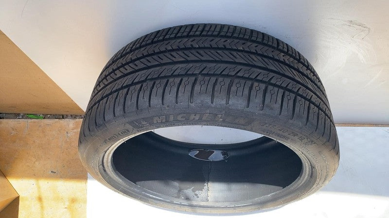 2017-2023 Tesla Model 3 M3 Michelin Wheel Tire 235/40ZR19 Pilot Sport