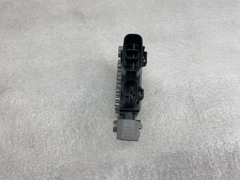 ⭕ 2012-2020 Tesla Model S MS Left or Right Cooling Fan Relay Control Module Unit