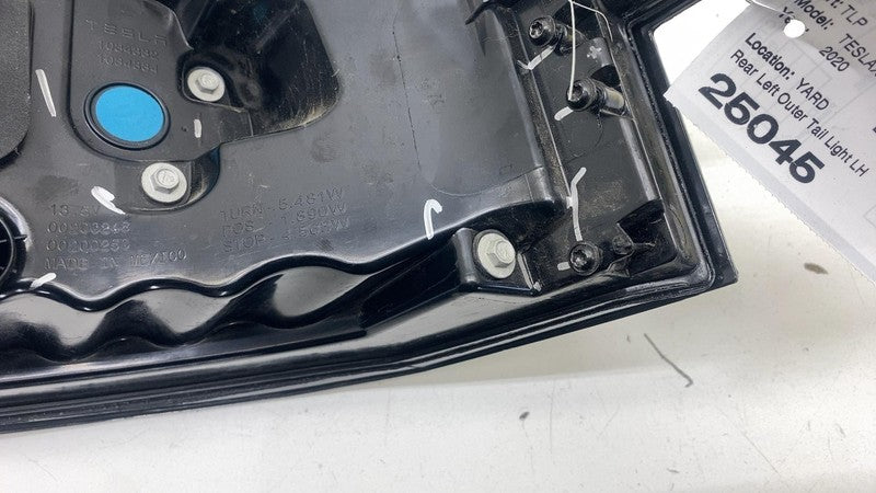 ⭕ 16-20 Model X MX Rear Driver Side Outer Taillight Tail Lamp Left 103