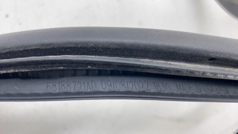 ⭕ 2017-2023 Chrysler Pacifica Rear Driver Side Door Body Weatherstrip Seal Left