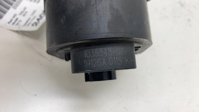 103534800C 2016-2020 Tesla Model S X Cooling System Auxiliary Water Coolant Pump FWD Assy