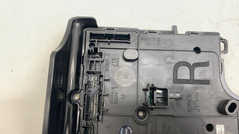 149784800E 17-23 Model Y 3 Front Right Body Controller ECU (5-Seat Type) Gen 3 1567454-00-B