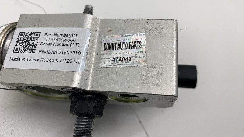 1101878 00 A 2017-2023 Tesla Model 3 M3 Air Conditioner AC HVAC Heater Core Valve Tube Sensor