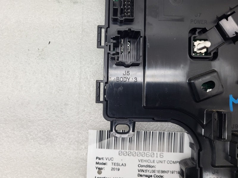 107867390K 17-23 Tesla Model 3 Front Left Low Voltage Body Control Module Unit 1078673-90-K