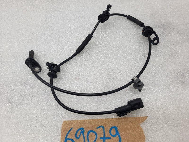 104476100E ⭕17-24 Model 3 Front Left or Right Anti-Lock ABS Wheel Speed Sensor 1044761-00-E