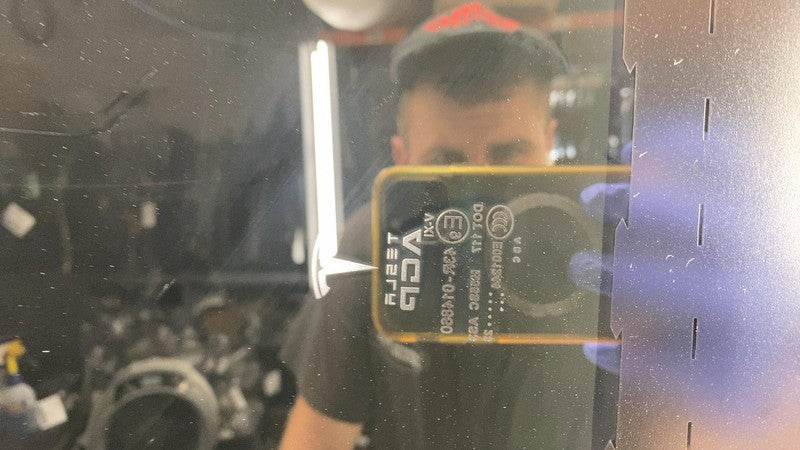 ⭕ 2021-2024 Tesla Model S Panoramic roof Fixed Glass 1564633-00-D (Bar