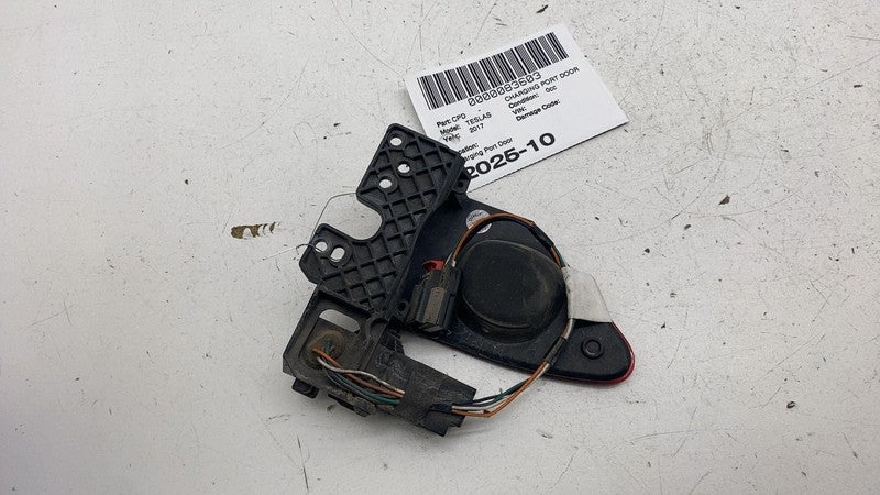 ⭕ 12-20 Tesla Model S Rear Left Taillight Lamp Charge Reflector LH 104