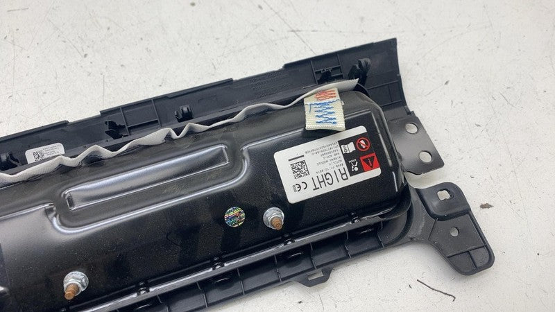 107782600D ⭕ 2017-2023 Tesla Model 3 Right Lower Knee Safety Airbag Module RH 1077826-00-D