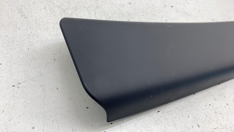 100820300E 2012-2015 Tesla Model S Panoramic Roof Middle Bow Headliner Cover Assembly Black