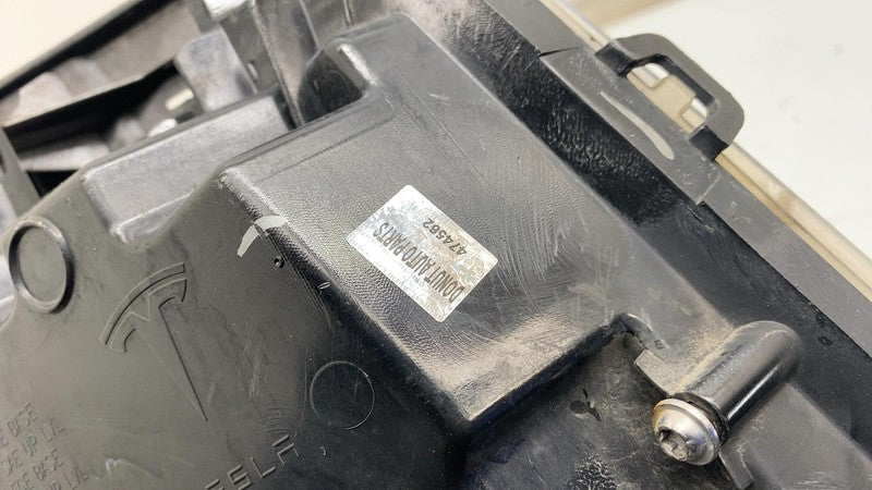 600591300F 2012-2020 Tesla Model S Front Driver Side LED Fog Light Cornering Lamp Left Assy