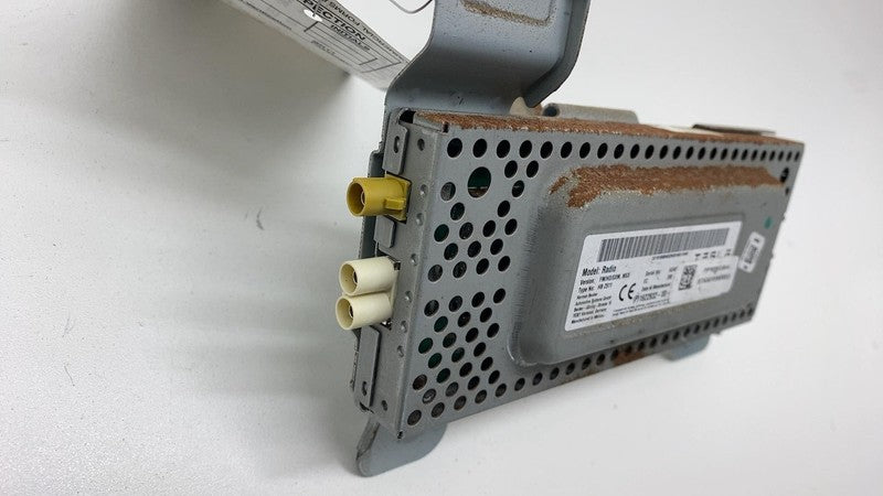 1622932 00 B 21-24 Tesla Model S Harman Becker HB Z511 FM/HD/SXM Radio Tuner Control Module