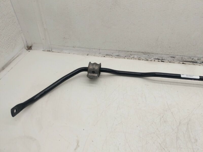 1044485 00 A 2017-2022 Tesla Model 3 Rear Suspension Stabilizer Anti Roll Sway Bar 104448500A