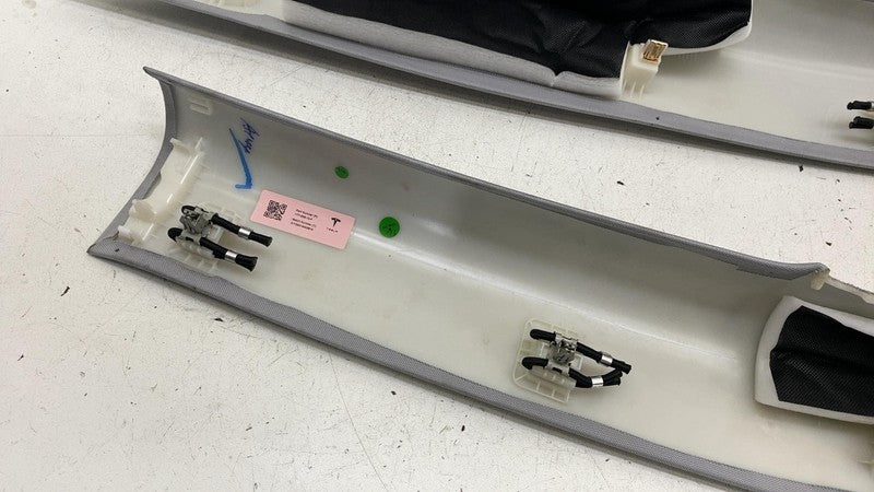 ⭕24-25 Model 3 Left & Right Side Upper Rail Trim Cover 1771856-10-F/17