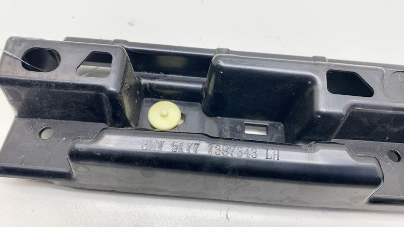 ⭕ 2018-2022 BMW 530e Front Left Skirt Rocker Molding Panel Support Mou