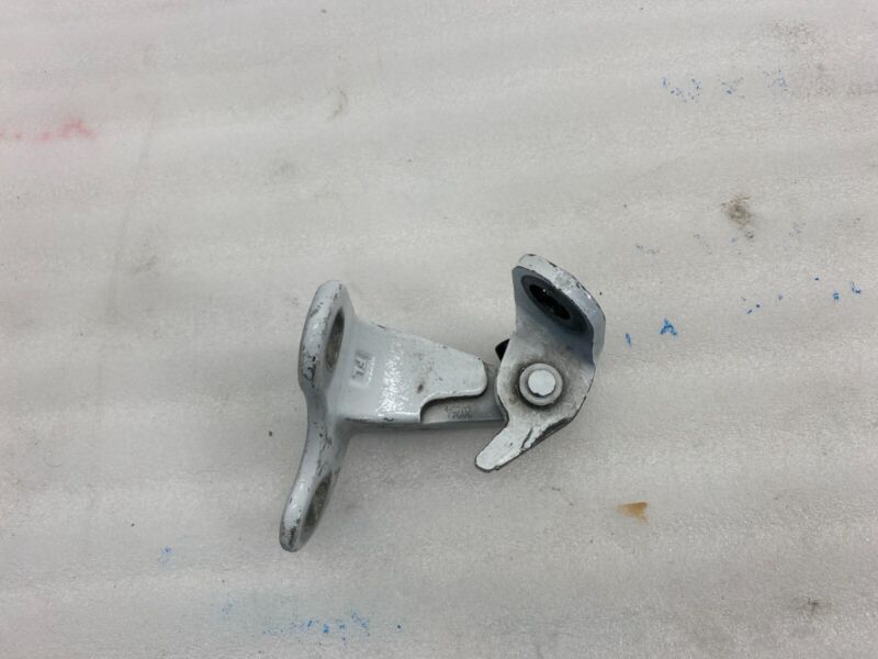 2020 2021 2022 2023 Tesla Model Y MY Driver Side Door Upper Hinge Left LH OEM