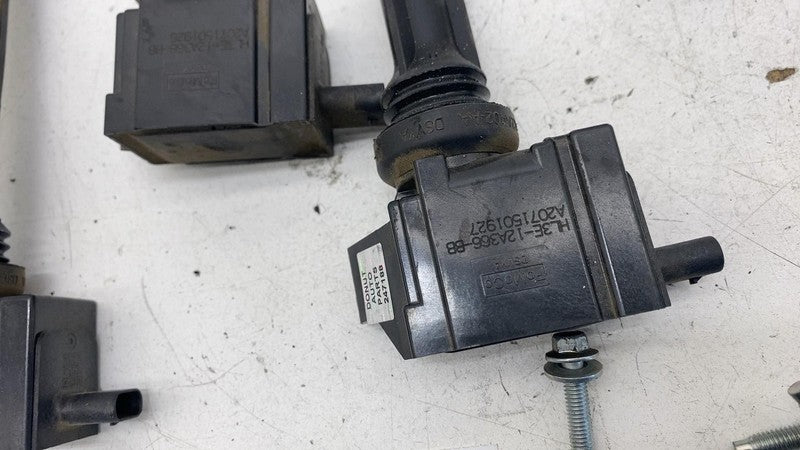 ⭕ 2018-2021 Lincoln Navigator 3.5L Engine Ignition Coil Ignitor HL3E-1