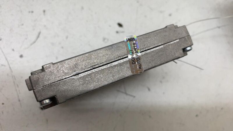 4N0035456A ⭕ 19-23 Audi E-Tron Quattro Antenna Signal Amplifier Module Splitter 4N0035456A