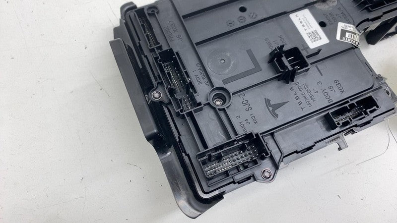 ⭕ 20-24 Tesla Model Y Left Low Voltage Electronic Control Module LH 16