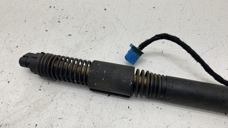 8737952 2018 2019 2020 BMW 530e G30 Trunk LID Shock Strut Support SET of 2 8737952