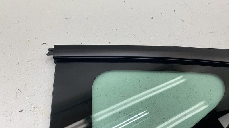 1915483-40-C ⭕ 24-25 Model 3 Rear Driver Side Quarter Fixed Window Glass Left LH 1915483-40-C