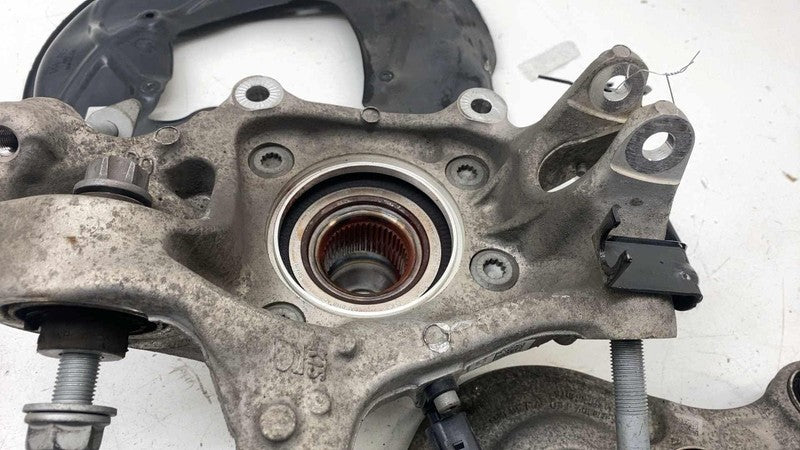 4KE505460C ⭕2019-2023 Audi e-Tron Rear Passenger Side Spindle Knuckle w/ Control Arm Right