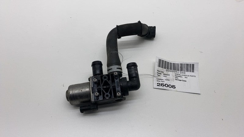 2021 2022 2023 BMW 530e G30 HVAC Heater Control Valve w/ Hose Pipe Assembly