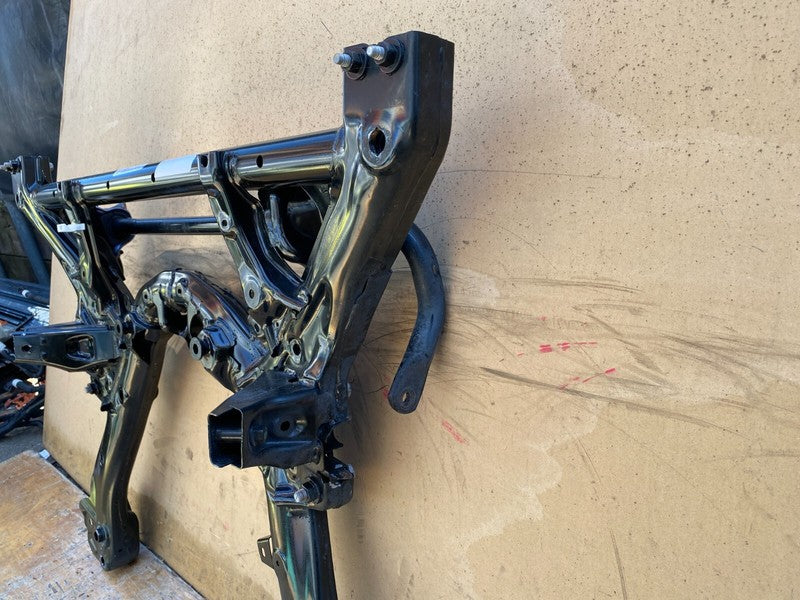 104453100B 20-23 Model Y Front Subframe Crossmember Cradle + Stabilizer Stabar 1044531-00-B