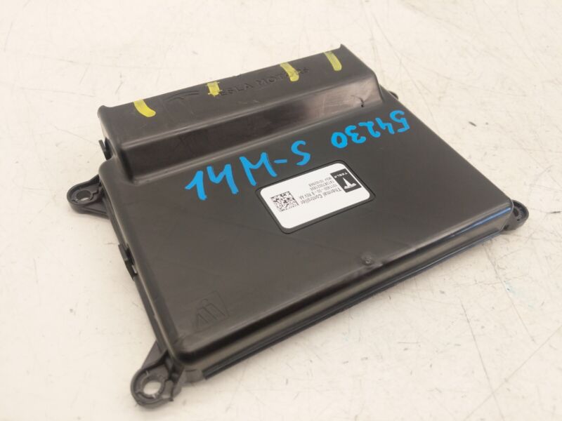 1011400 00 B 2012-2015 Tesla Model S HVAC Thermal Controller Control Module 1011400-00-B OEM
