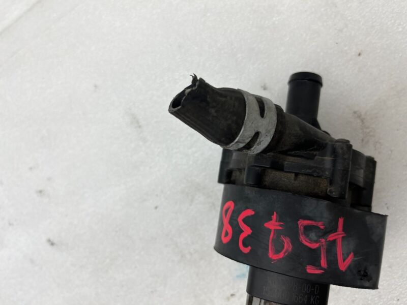 103732800D 2016-2020 Tesla Model X MX Cooling System Auxiliary Coolant Water Pump Assembly