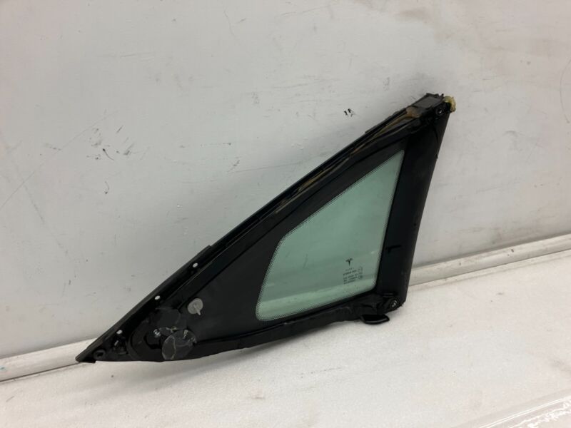 2012-2015 Tesla Model S MS Rear Driver Side Quarter Fixed Glass Left LH Assembly