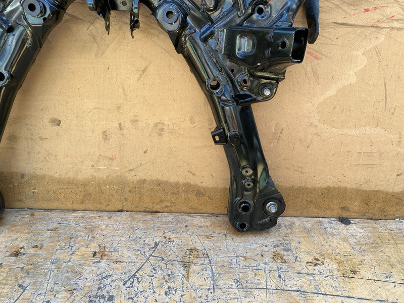 104453100B 20-23 Model Y Front Subframe Crossmember Cradle + Stabilizer Stabar 1044531-00-B