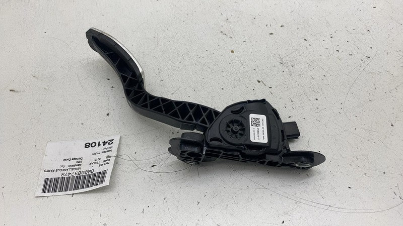 ⭕ 2012-2020 Tesla Model S X Accelerator Throttle Pedal Assembly BE5C 9