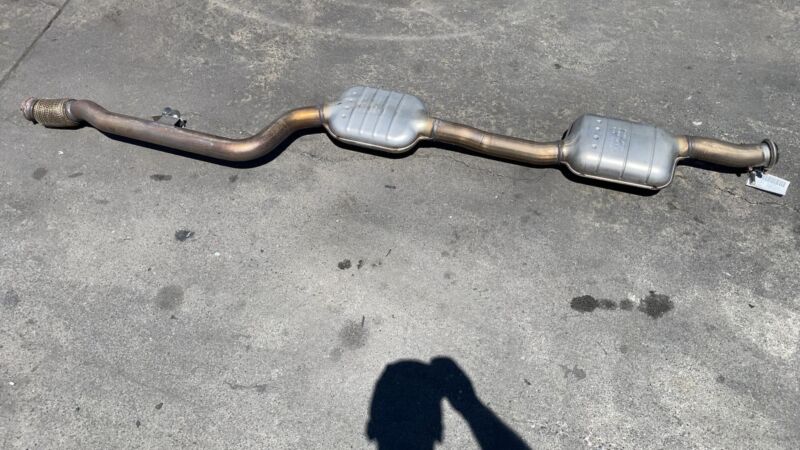 A2054910001 ⭕ 2019 Mercedes C300 W205 Exhaust Resonator Pipe Muffler A2054911301 A2054910001