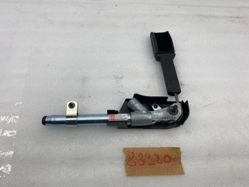 2012-2015 Tesla Model S Front Right Seat Belt Outboard Lap Pre-Tensioner RH Assy