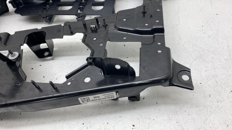 2022 2023 2024 Chrysler Pacifica Battery Charger Bracket