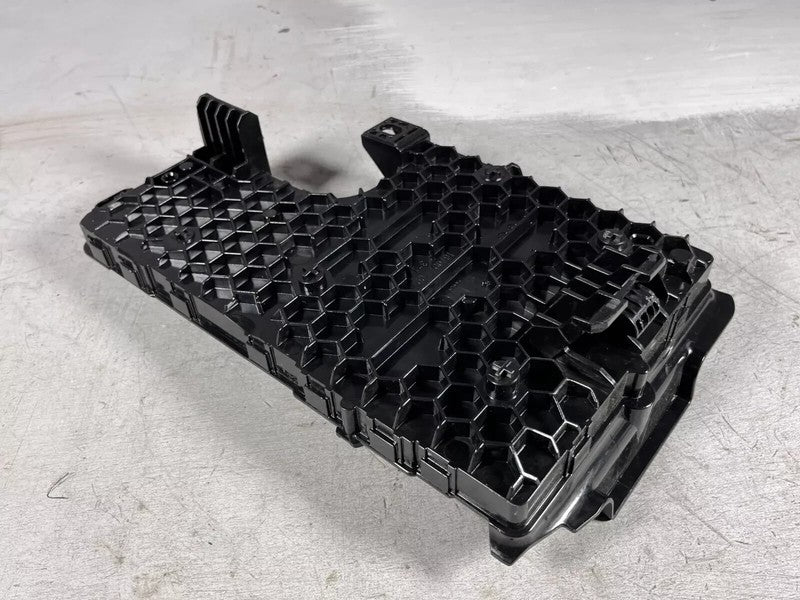 ⭕20-24 Tesla Model Y Right Low Voltage Controller Electronic Module 16