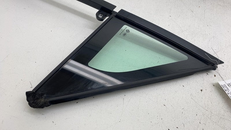 ⭕ 2023 Rivian R1T Passenger Side Door Corner Glass Right Assembly PT00
