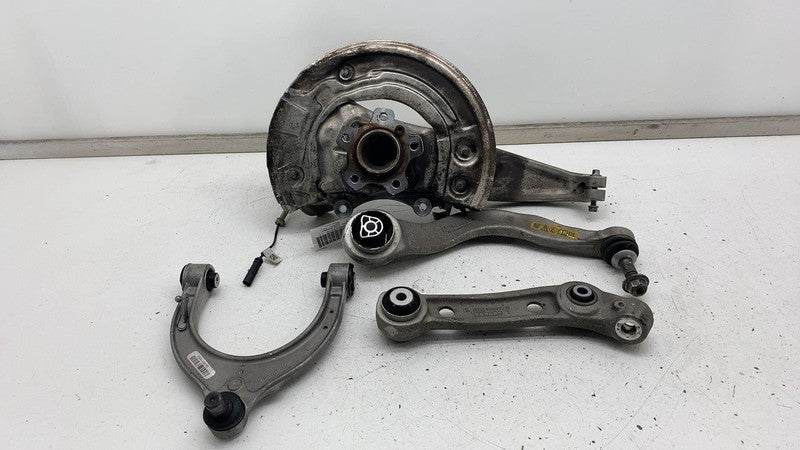 2018-2020 BMW 530e Front Left Spindle Knuckle w/ Upper & Lower Control