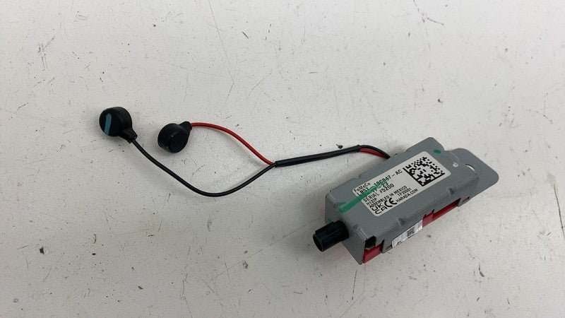 LB5T-18C847-AC ⭕2021-2024 Ford Mustang Mach-E Antenna Amplifier Isolator Booster LB5T-18C847-AC