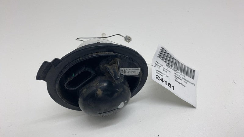 7P0919679 2011-2018 Porsche Cayenne Driver Side Gasoline Tank Fuel Filter Unit Left Assy