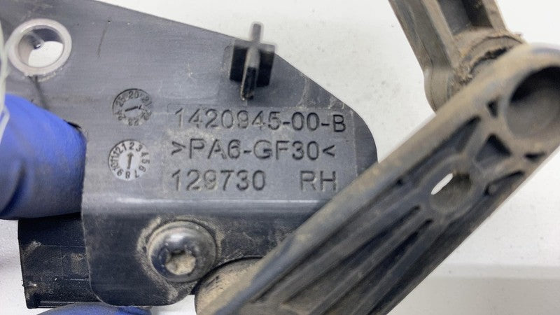 142094500B 2021-2024Tesla Model S X Rear Passenger Right Air Suspension Height Level Sensor
