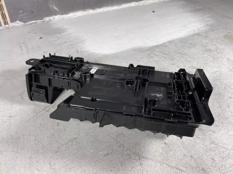 ⭕20-24 Tesla Model Y Right Low Voltage Controller Electronic Module 16