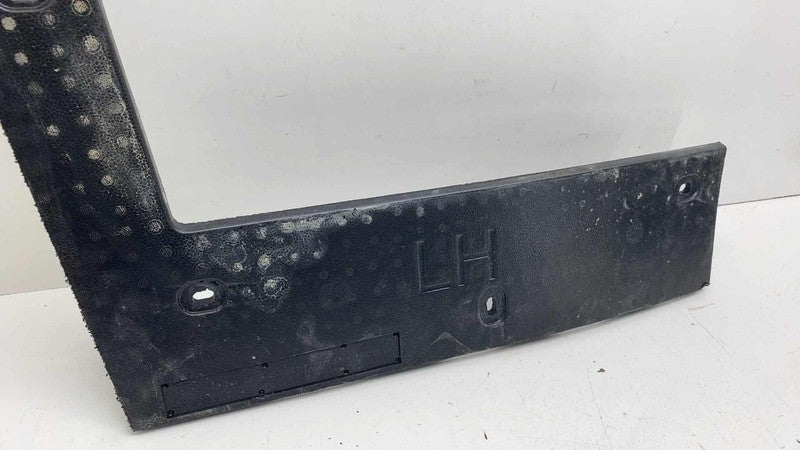 1684650-00-B ⭕ 24-25 Tesla Cybertruck Rear Left Bumper Bracket Foam Piece Center 1684650-00-B