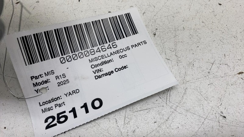 ⭕ 2025 Rivian R1S Rear Liftgate Back Window Glass Wiper Arm & Motor PT