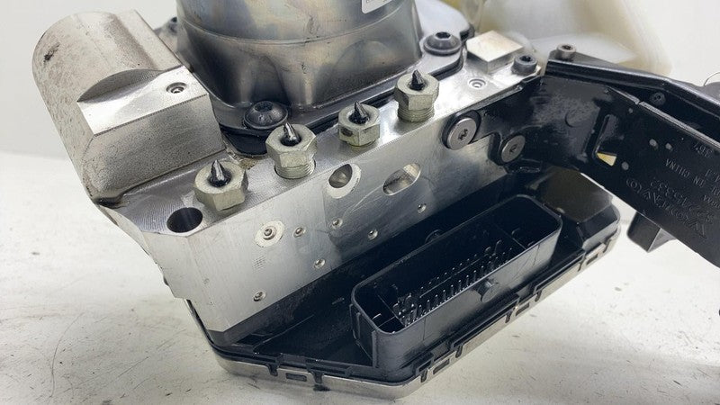 32281728 ⭕ 21-23 Polestar 2 Power Brake Booster Master Cylinder & ABS Module OEM 32333275