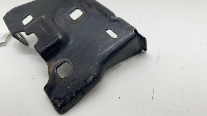 ⭕ 2014-2018 Chevrolet Silverado 1500 Front Left Bumper Inner Bracket L