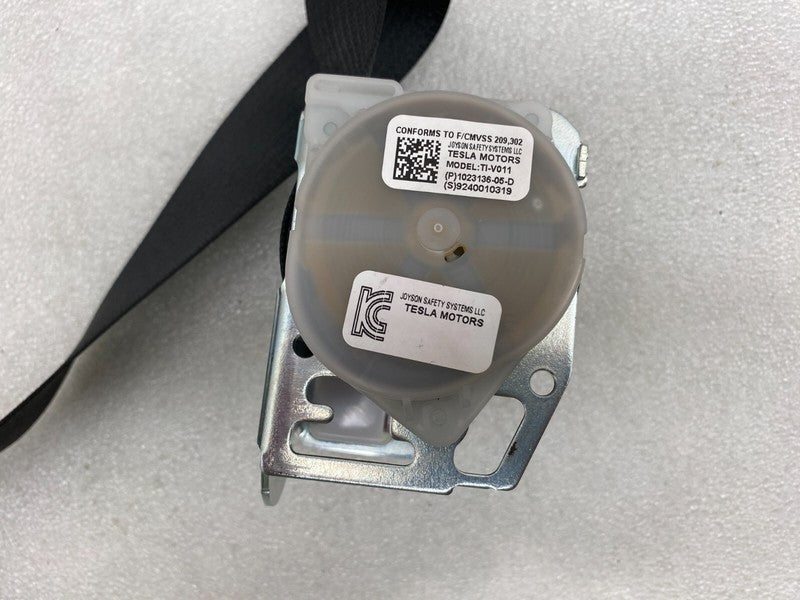 102313605D ⭕ 12-15 Model S Rear Right Seat Belt Retractor w/ Mid C-Pillar Trim 1023136-05-D