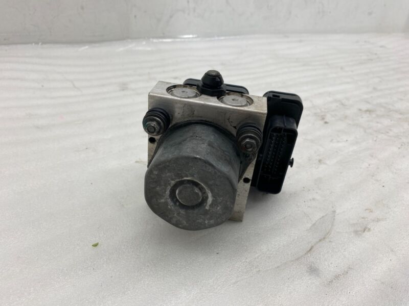 2012-2015 Tesla Model S Hydraulic Control ABS Anti-Lock Brake System Pump Module