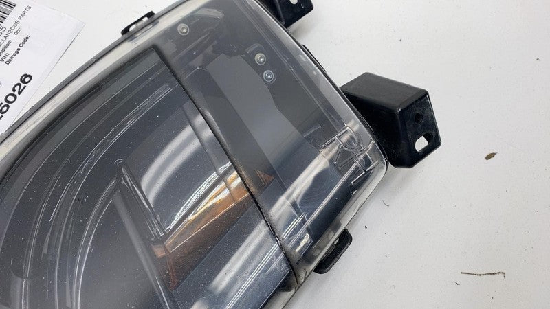 100599600E 12-20 Tesla Model S Front Passenger Fog Light Cornering Lamp Right 1005996-00-E